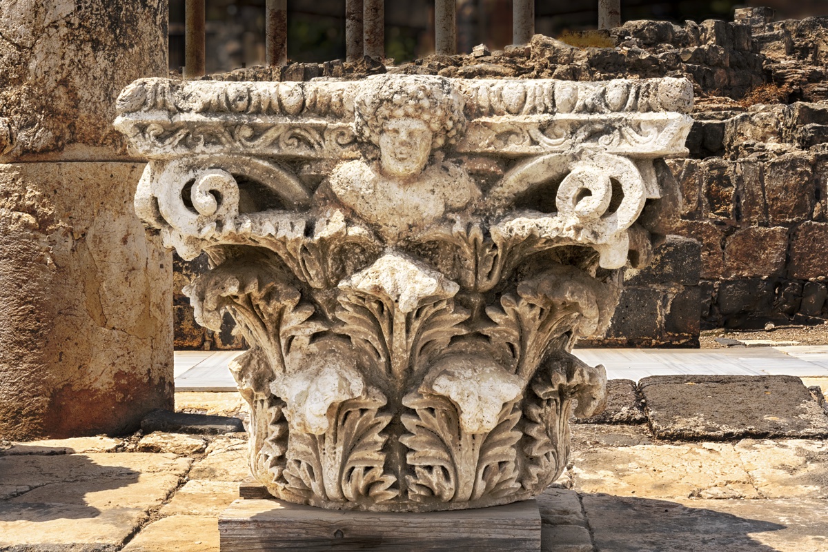 Ruins of sculptural and architectural art of the Roman civilization at Beit Shean, Israel